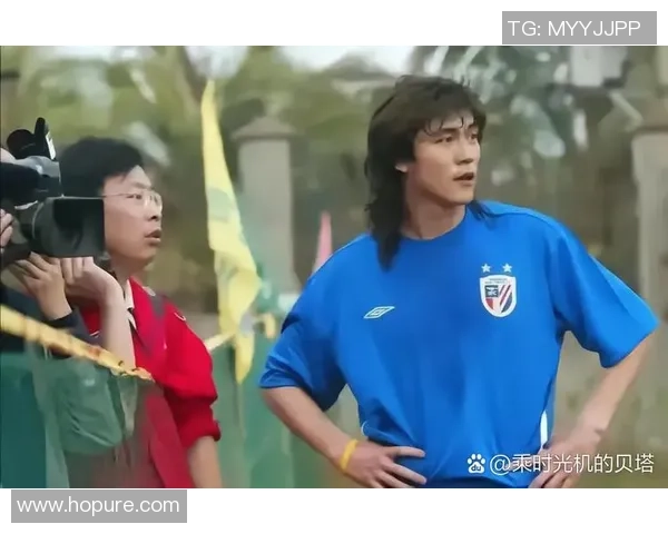 足球明星巅峰颜值大比拼谁是球场上的绝世美男与魅力之星